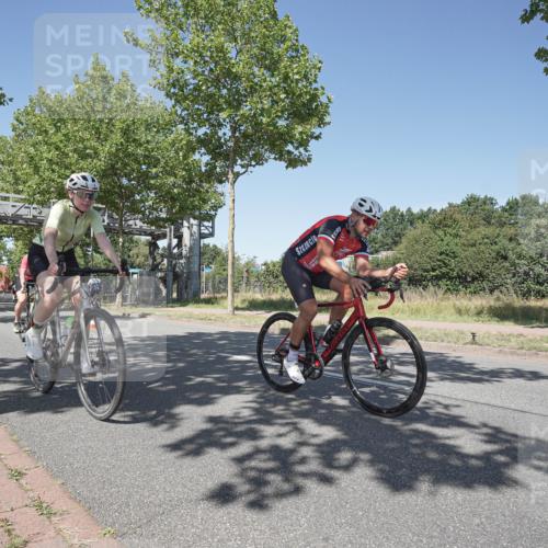 09.08.2026 - GEWOBA Citytriathlon Bremen Michael Burmester http://msf.ph/oto/9957440 09.08.2026 13:09:25 Radfahren 585, 724, 795, 826, 905, 999, 1103, 1114 meine-sportfotos.de