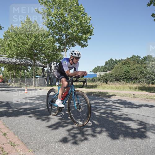 09.08.2026 - GEWOBA Citytriathlon Bremen Michael Burmester http://msf.ph/oto/9957449 09.08.2026 13:09:45 Radfahren 822, 877, 914, 946, 947, 963, 1009, 1013, 1129, 1141 meine-sportfotos.de