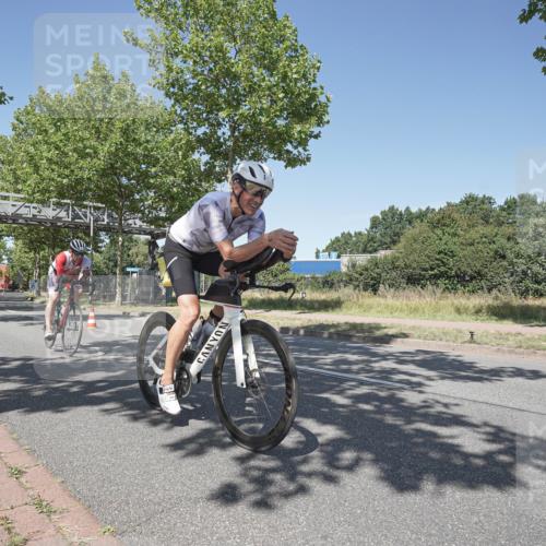 09.08.2026 - GEWOBA Citytriathlon Bremen Michael Burmester http://msf.ph/oto/9957453 09.08.2026 13:09:51 Radfahren 739, 799, 822, 880, 914, 947, 963, 1009, 1013, 1129, 1141 meine-sportfotos.de