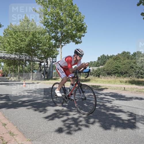 09.08.2026 - GEWOBA Citytriathlon Bremen Michael Burmester http://msf.ph/oto/9957454 09.08.2026 13:09:52 Radfahren 739, 799, 822, 880, 914, 947, 963, 1009, 1013, 1129, 1141 meine-sportfotos.de