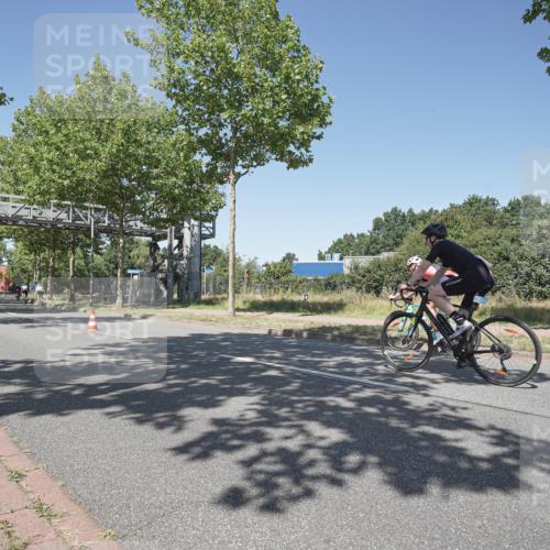 09.08.2026 - GEWOBA Citytriathlon Bremen Michael Burmester http://msf.ph/oto/9957469 09.08.2026 13:10:14 Radfahren 545, 778, 807, 1130 meine-sportfotos.de