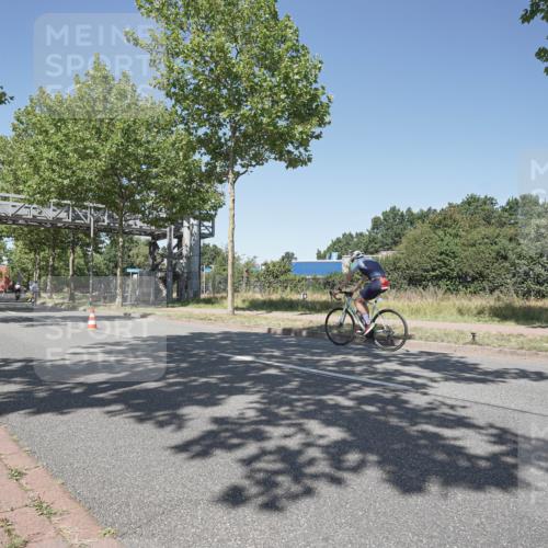 09.08.2026 - GEWOBA Citytriathlon Bremen Michael Burmester http://msf.ph/oto/9957474 09.08.2026 13:10:24 Radfahren 748 meine-sportfotos.de