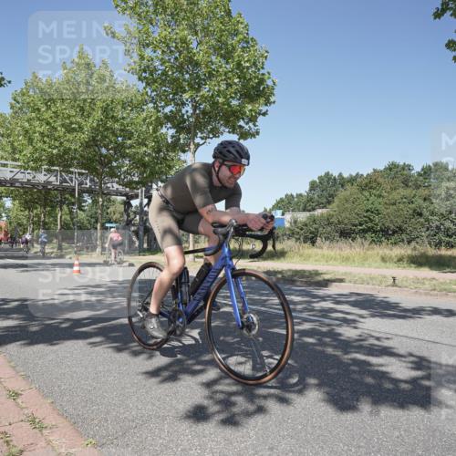 09.08.2026 - GEWOBA Citytriathlon Bremen Michael Burmester http://msf.ph/oto/9957492 09.08.2026 13:10:51 Radfahren 598, 716, 717, 750, 794, 823, 967, 993 meine-sportfotos.de