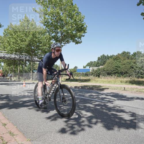 09.08.2026 - GEWOBA Citytriathlon Bremen Michael Burmester http://msf.ph/oto/9957502 09.08.2026 13:11:06 Radfahren 555, 596, 600, 615, 679, 749, 794, 884, 964, 993 meine-sportfotos.de