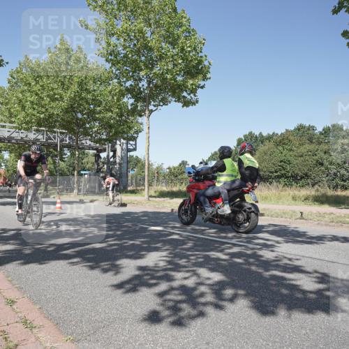 09.08.2026 - GEWOBA Citytriathlon Bremen Michael Burmester http://msf.ph/oto/9957509 09.08.2026 13:11:16 Radfahren 555, 566, 596, 600, 639, 679, 728, 749, 788, 792, 814, 884 meine-sportfotos.de