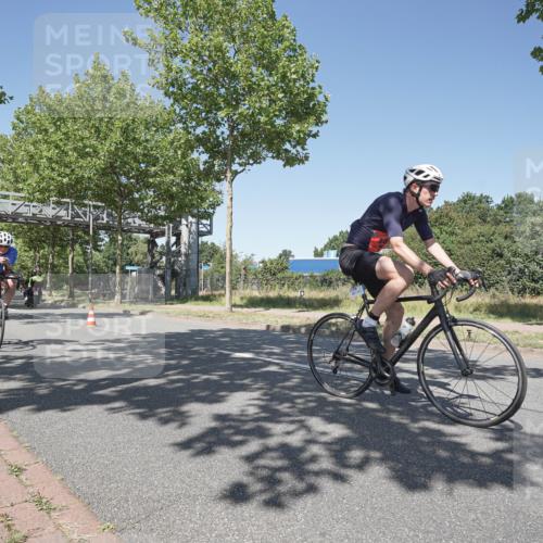 09.08.2026 - GEWOBA Citytriathlon Bremen Michael Burmester http://msf.ph/oto/9957512 09.08.2026 13:11:18 Radfahren 555, 566, 596, 600, 639, 679, 728, 749, 788, 792, 814 meine-sportfotos.de
