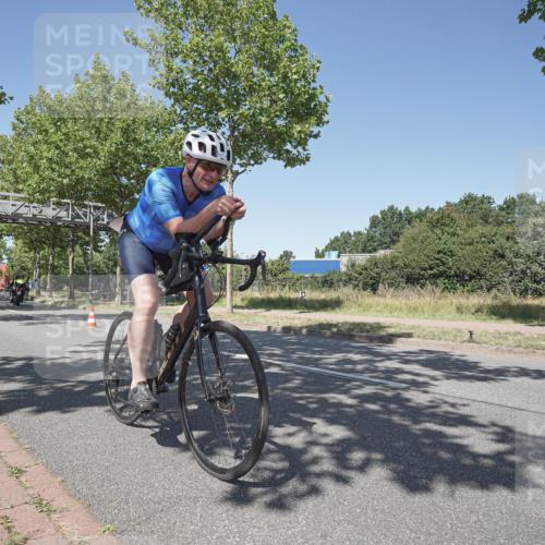 09.08.2026 - GEWOBA Citytriathlon Bremen Michael Burmester http://msf.ph/oto/9957513 09.08.2026 13:11:19 Radfahren 555, 566, 596, 600, 639, 679, 728, 788, 792, 814 meine-sportfotos.de