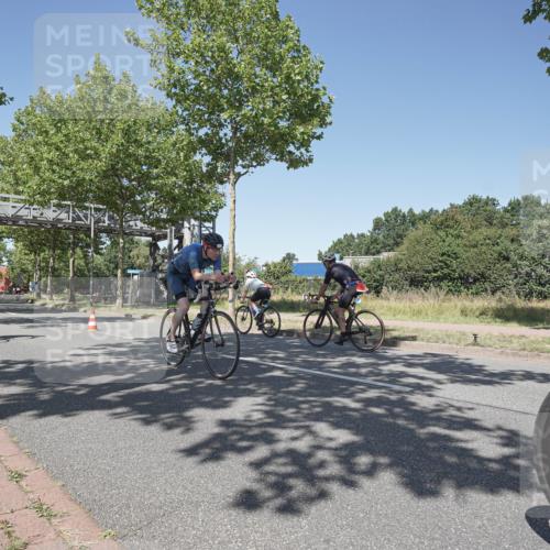09.08.2026 - GEWOBA Citytriathlon Bremen Michael Burmester http://msf.ph/oto/9957517 09.08.2026 13:11:29 Radfahren 566, 582, 606, 611, 639, 655, 728, 788, 790, 792, 814, 869, 901 meine-sportfotos.de