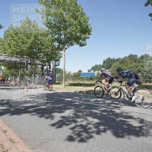 09.08.2026 - GEWOBA Citytriathlon Bremen Michael Burmester http://msf.ph/oto/9957528 09.08.2026 13:11:38 Radfahren 582, 606, 609, 611, 655, 726, 790, 869, 901, 990 meine-sportfotos.de