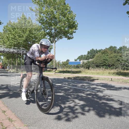 09.08.2026 - GEWOBA Citytriathlon Bremen Michael Burmester http://msf.ph/oto/9957567 09.08.2026 13:12:46 Radfahren 804, 960, 1142 meine-sportfotos.de