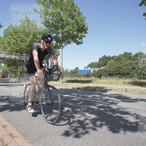 09.08.2026 - GEWOBA Citytriathlon Bremen Michael Burmester http://msf.ph/oto/9957580 09.08.2026 13:13:18 Radfahren 839, 920, 921, 982 meine-sportfotos.de