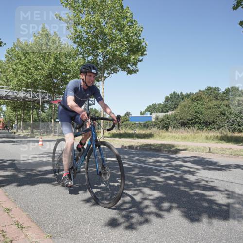 09.08.2026 - GEWOBA Citytriathlon Bremen Michael Burmester http://msf.ph/oto/9957589 09.08.2026 13:13:41 Radfahren 568, 759, 763, 871, 1156 meine-sportfotos.de