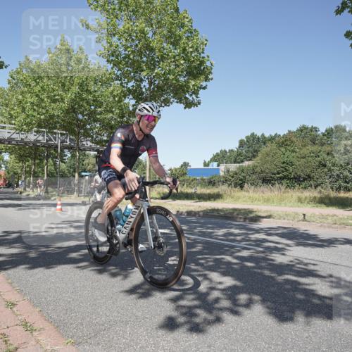 09.08.2026 - GEWOBA Citytriathlon Bremen Michael Burmester http://msf.ph/oto/9957612 09.08.2026 13:14:37 Radfahren 872 meine-sportfotos.de