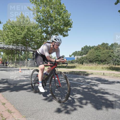 09.08.2026 - GEWOBA Citytriathlon Bremen Michael Burmester http://msf.ph/oto/9957616 09.08.2026 13:14:46 Radfahren 574, 872, 896 meine-sportfotos.de