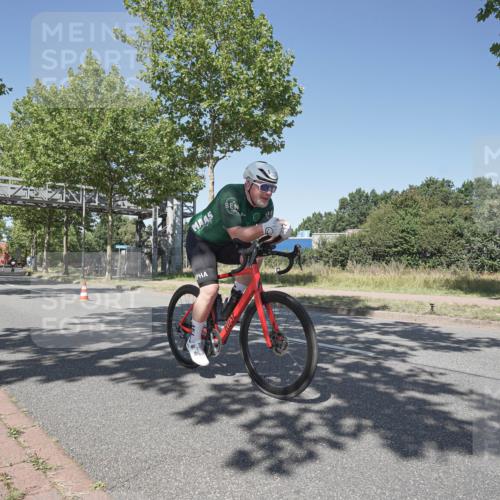 09.08.2026 - GEWOBA Citytriathlon Bremen Michael Burmester http://msf.ph/oto/9957626 09.08.2026 13:15:11 Radfahren 565, 762, 948, 1126, 1136 meine-sportfotos.de