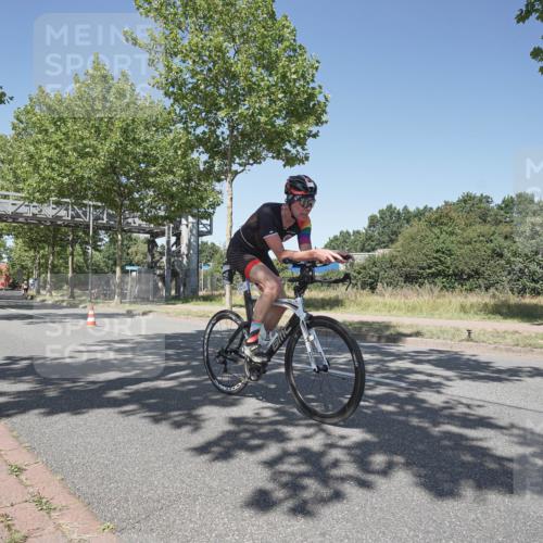 09.08.2026 - GEWOBA Citytriathlon Bremen Michael Burmester http://msf.ph/oto/9957630 09.08.2026 13:15:25 Radfahren 673, 727, 834, 918, 1113, 1126, 1136 meine-sportfotos.de