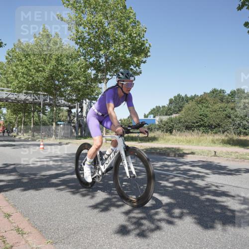 09.08.2026 - GEWOBA Citytriathlon Bremen Michael Burmester http://msf.ph/oto/9957652 09.08.2026 13:16:24 Radfahren 733, 886, 976 meine-sportfotos.de