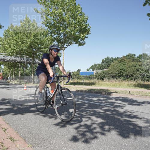 09.08.2026 - GEWOBA Citytriathlon Bremen Michael Burmester http://msf.ph/oto/9957653 09.08.2026 13:16:25 Radfahren 733, 780, 886, 976 meine-sportfotos.de