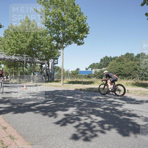 09.08.2026 - GEWOBA Citytriathlon Bremen Michael Burmester http://msf.ph/oto/9957656 09.08.2026 13:16:37 Radfahren 733, 780, 886, 998 meine-sportfotos.de