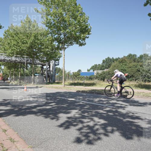 09.08.2026 - GEWOBA Citytriathlon Bremen Michael Burmester http://msf.ph/oto/9957657 09.08.2026 13:16:43 Radfahren 780, 806, 998, 1005 meine-sportfotos.de