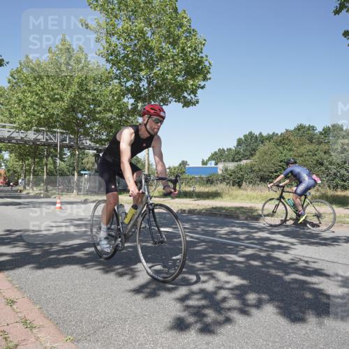 09.08.2026 - GEWOBA Citytriathlon Bremen Michael Burmester http://msf.ph/oto/9957659 09.08.2026 13:16:51 Radfahren 806, 1005 meine-sportfotos.de