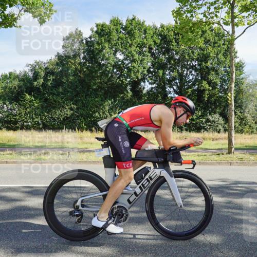 09.08.2026 - GEWOBA Citytriathlon Bremen Michael Burmester http://msf.ph/oto/9957681 09.08.2026 10:20:05 Radfahren 326, 386 meine-sportfotos.de