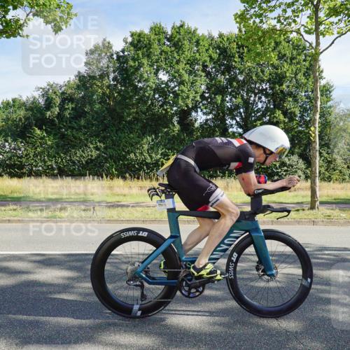 09.08.2026 - GEWOBA Citytriathlon Bremen Michael Burmester http://msf.ph/oto/9957682 09.08.2026 10:20:10 Radfahren 326, 386 meine-sportfotos.de