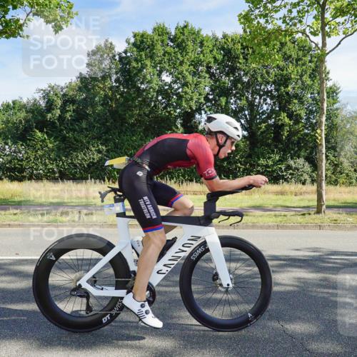 09.08.2026 - GEWOBA Citytriathlon Bremen Michael Burmester http://msf.ph/oto/9957688 09.08.2026 10:21:35 Radfahren 287, 349 meine-sportfotos.de