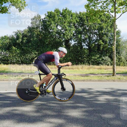 09.08.2026 - GEWOBA Citytriathlon Bremen Michael Burmester http://msf.ph/oto/9957694 09.08.2026 10:22:21 Radfahren 387 meine-sportfotos.de