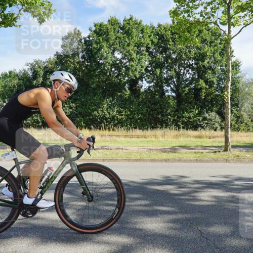 09.08.2026 - GEWOBA Citytriathlon Bremen Michael Burmester http://msf.ph/oto/9957699 09.08.2026 10:23:05 Radfahren 284, 308 meine-sportfotos.de