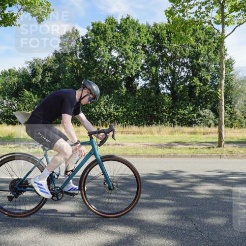 09.08.2026 - GEWOBA Citytriathlon Bremen Michael Burmester http://msf.ph/oto/9957709 09.08.2026 10:24:27 Radfahren 286, 297, 393 meine-sportfotos.de