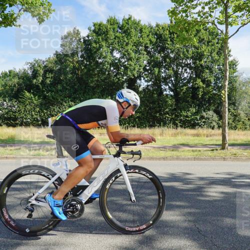 09.08.2026 - GEWOBA Citytriathlon Bremen Michael Burmester http://msf.ph/oto/9957748 09.08.2026 10:26:15 Radfahren 293, 378, 389, 398 meine-sportfotos.de