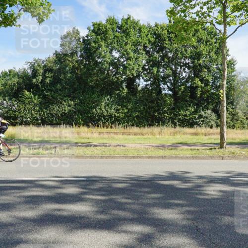 09.08.2026 - GEWOBA Citytriathlon Bremen Michael Burmester http://msf.ph/oto/9957752 09.08.2026 10:26:19 Radfahren 293, 318, 378, 398, 402 meine-sportfotos.de