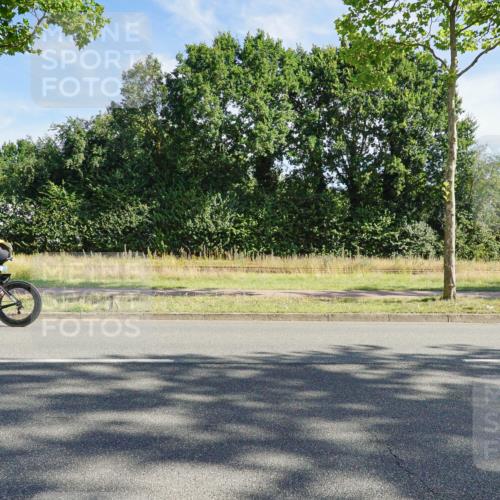 09.08.2026 - GEWOBA Citytriathlon Bremen Michael Burmester http://msf.ph/oto/9957753 09.08.2026 10:26:22 Radfahren 293, 318, 378, 398, 402 meine-sportfotos.de