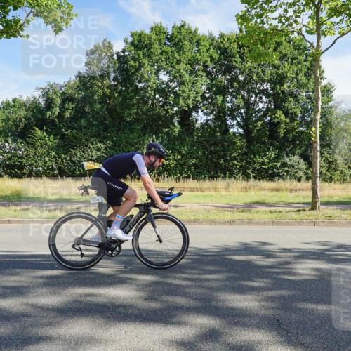 09.08.2026 - GEWOBA Citytriathlon Bremen Michael Burmester http://msf.ph/oto/9957770 09.08.2026 10:27:04 Radfahren 315, 321, 342, 375, 400 meine-sportfotos.de