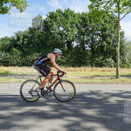 09.08.2026 - GEWOBA Citytriathlon Bremen Michael Burmester http://msf.ph/oto/9957775 09.08.2026 10:27:26 Radfahren 368, 391, 447, 523 meine-sportfotos.de