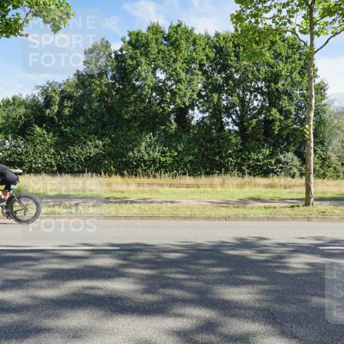 09.08.2026 - GEWOBA Citytriathlon Bremen Michael Burmester http://msf.ph/oto/9957778 09.08.2026 10:27:34 Radfahren 339, 368, 523, 529 meine-sportfotos.de