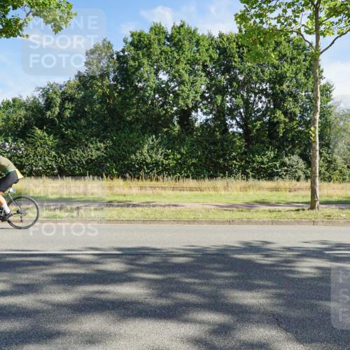 09.08.2026 - GEWOBA Citytriathlon Bremen Michael Burmester http://msf.ph/oto/9957802 09.08.2026 10:28:34 Radfahren 329, 332, 340, 362, 369, 502 meine-sportfotos.de