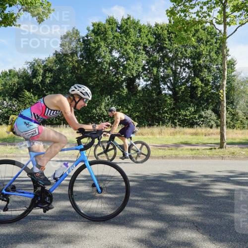 09.08.2026 - GEWOBA Citytriathlon Bremen Michael Burmester http://msf.ph/oto/9957810 09.08.2026 10:28:51 Radfahren 356, 394, 465, 517, 519 meine-sportfotos.de