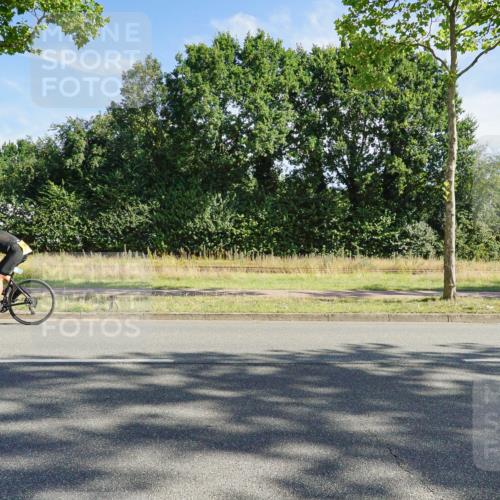 09.08.2026 - GEWOBA Citytriathlon Bremen Michael Burmester http://msf.ph/oto/9957823 09.08.2026 10:29:06 Radfahren 325, 343, 392, 396, 437, 517, 519 meine-sportfotos.de