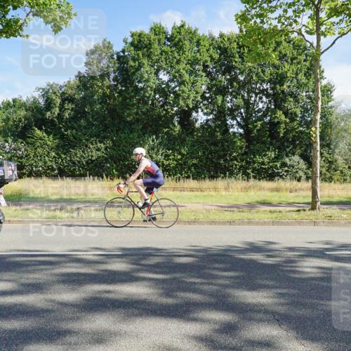 09.08.2026 - GEWOBA Citytriathlon Bremen Michael Burmester http://msf.ph/oto/9957828 09.08.2026 10:29:14 Radfahren 325, 343, 352, 355, 359, 392, 396, 408, 437 meine-sportfotos.de
