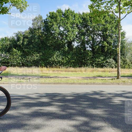 09.08.2026 - GEWOBA Citytriathlon Bremen Michael Burmester http://msf.ph/oto/9957836 09.08.2026 10:29:23 Radfahren 327, 352, 355, 359, 396, 408, 478 meine-sportfotos.de