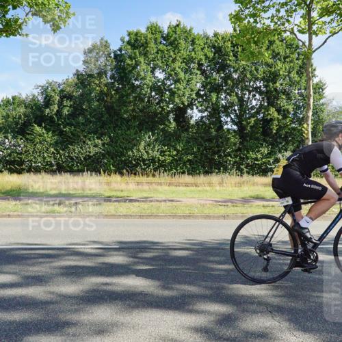 09.08.2026 - GEWOBA Citytriathlon Bremen Michael Burmester http://msf.ph/oto/9957842 09.08.2026 10:29:37 Radfahren 231, 295, 298, 300, 312, 328, 363, 364, 379 meine-sportfotos.de