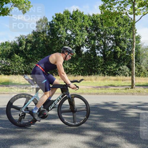 09.08.2026 - GEWOBA Citytriathlon Bremen Michael Burmester http://msf.ph/oto/9957845 09.08.2026 10:29:40 Radfahren 231, 295, 298, 300, 312, 328, 363, 364, 379, 403 meine-sportfotos.de