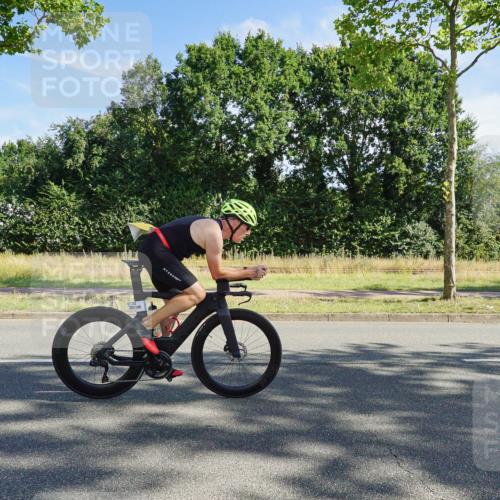 09.08.2026 - GEWOBA Citytriathlon Bremen Michael Burmester http://msf.ph/oto/9957847 09.08.2026 10:29:42 Radfahren 231, 289, 295, 298, 300, 312, 328, 363, 364, 379, 403, 406, 479 meine-sportfotos.de