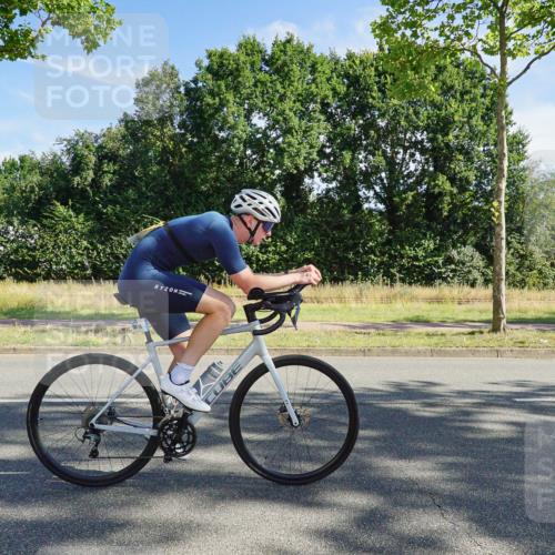 09.08.2026 - GEWOBA Citytriathlon Bremen Michael Burmester http://msf.ph/oto/9957848 09.08.2026 10:29:43 Radfahren 231, 289, 295, 298, 300, 312, 328, 363, 364, 379, 403, 406, 479 meine-sportfotos.de