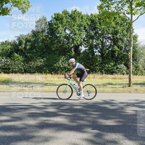 09.08.2026 - GEWOBA Citytriathlon Bremen Michael Burmester http://msf.ph/oto/9957859 09.08.2026 10:30:01 Radfahren 289, 313, 366, 388, 406, 479, 516, 528 meine-sportfotos.de