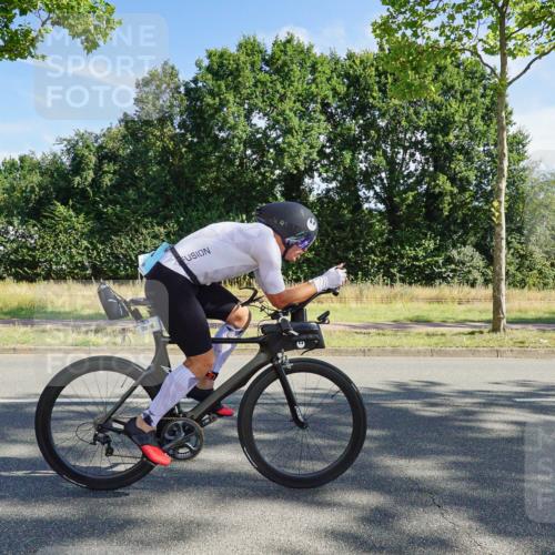 09.08.2026 - GEWOBA Citytriathlon Bremen Michael Burmester http://msf.ph/oto/9957864 09.08.2026 10:30:16 Radfahren 221, 294, 313, 350, 366, 407 meine-sportfotos.de