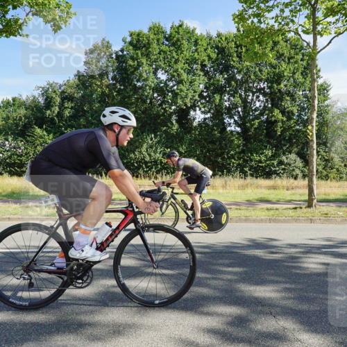 09.08.2026 - GEWOBA Citytriathlon Bremen Michael Burmester http://msf.ph/oto/9957883 09.08.2026 10:30:53 Radfahren 299, 311, 317, 320 meine-sportfotos.de