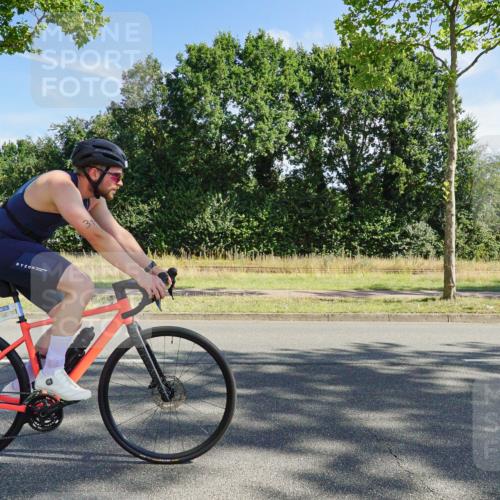 09.08.2026 - GEWOBA Citytriathlon Bremen Michael Burmester http://msf.ph/oto/9957890 09.08.2026 10:31:01 Radfahren 299, 311, 317, 320, 497 meine-sportfotos.de